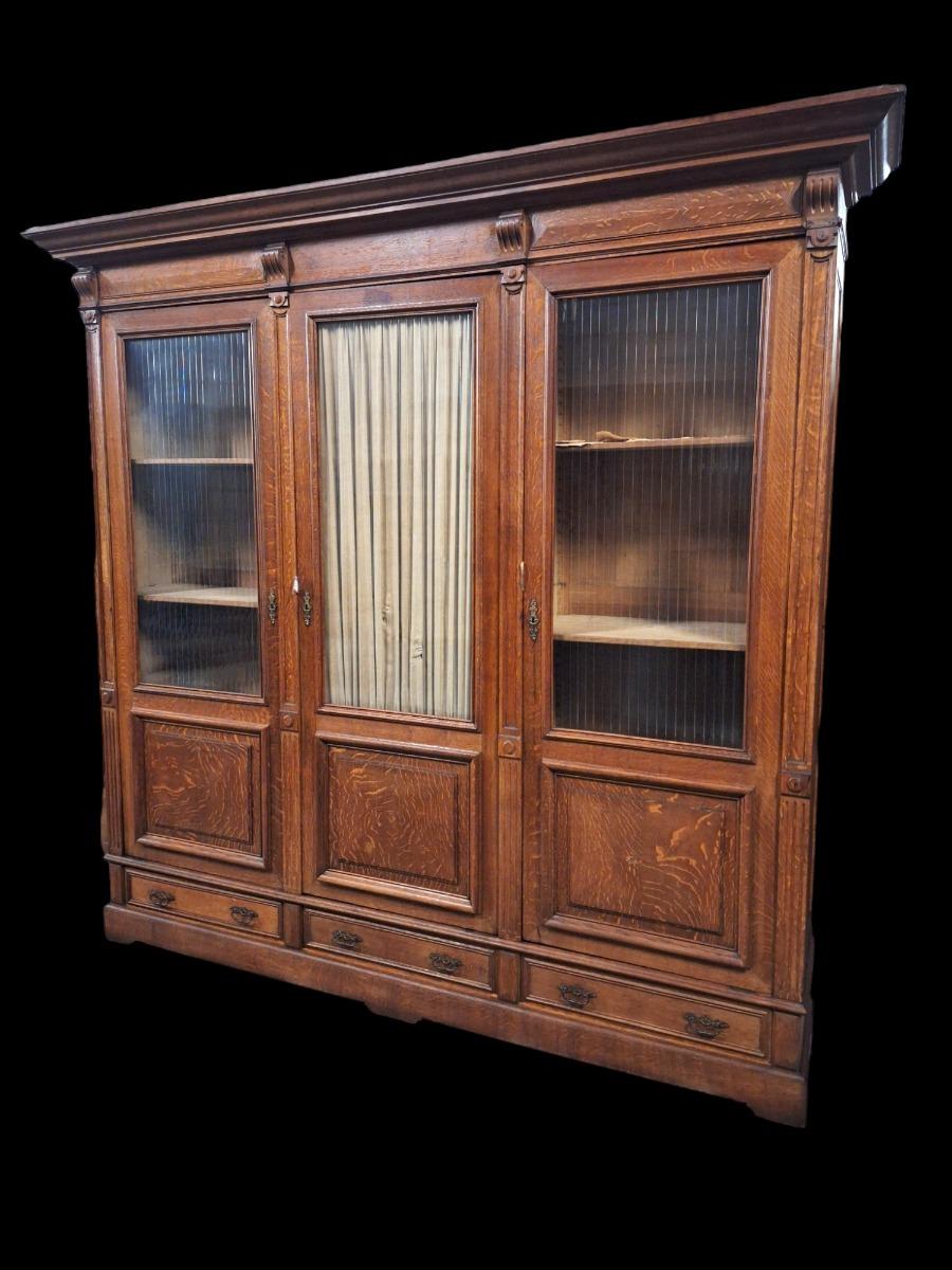 3-doors Oak bookcase.