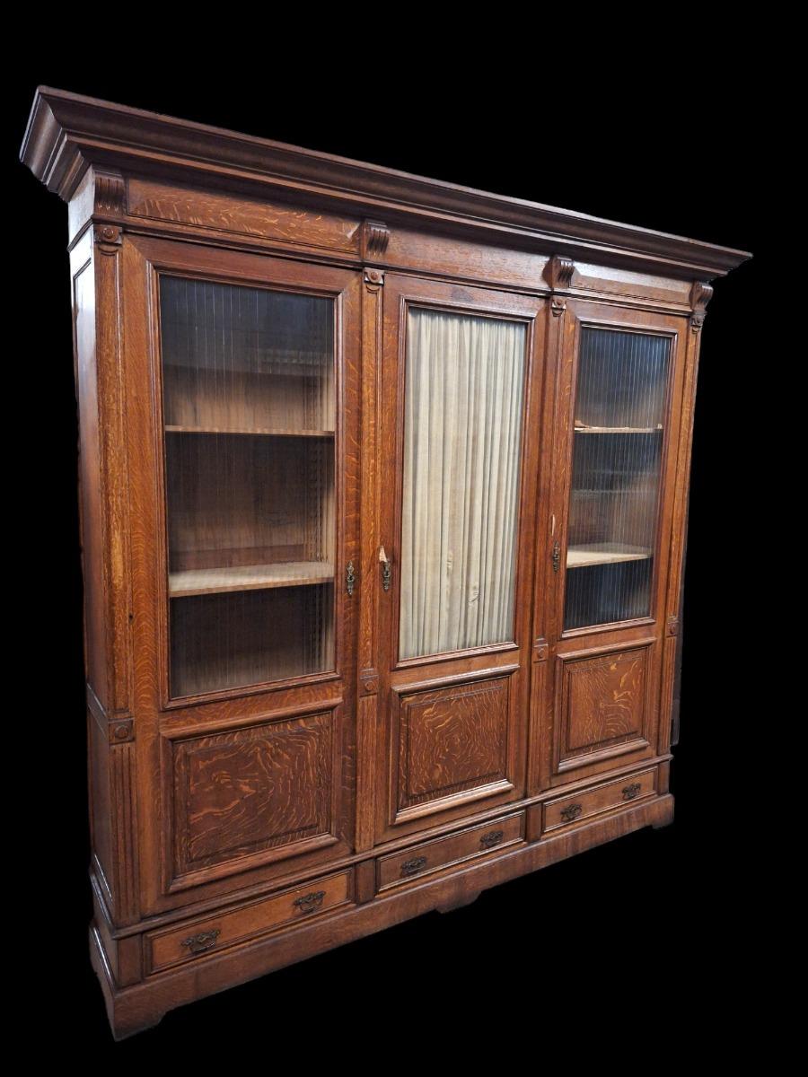 3-doors Oak bookcase.