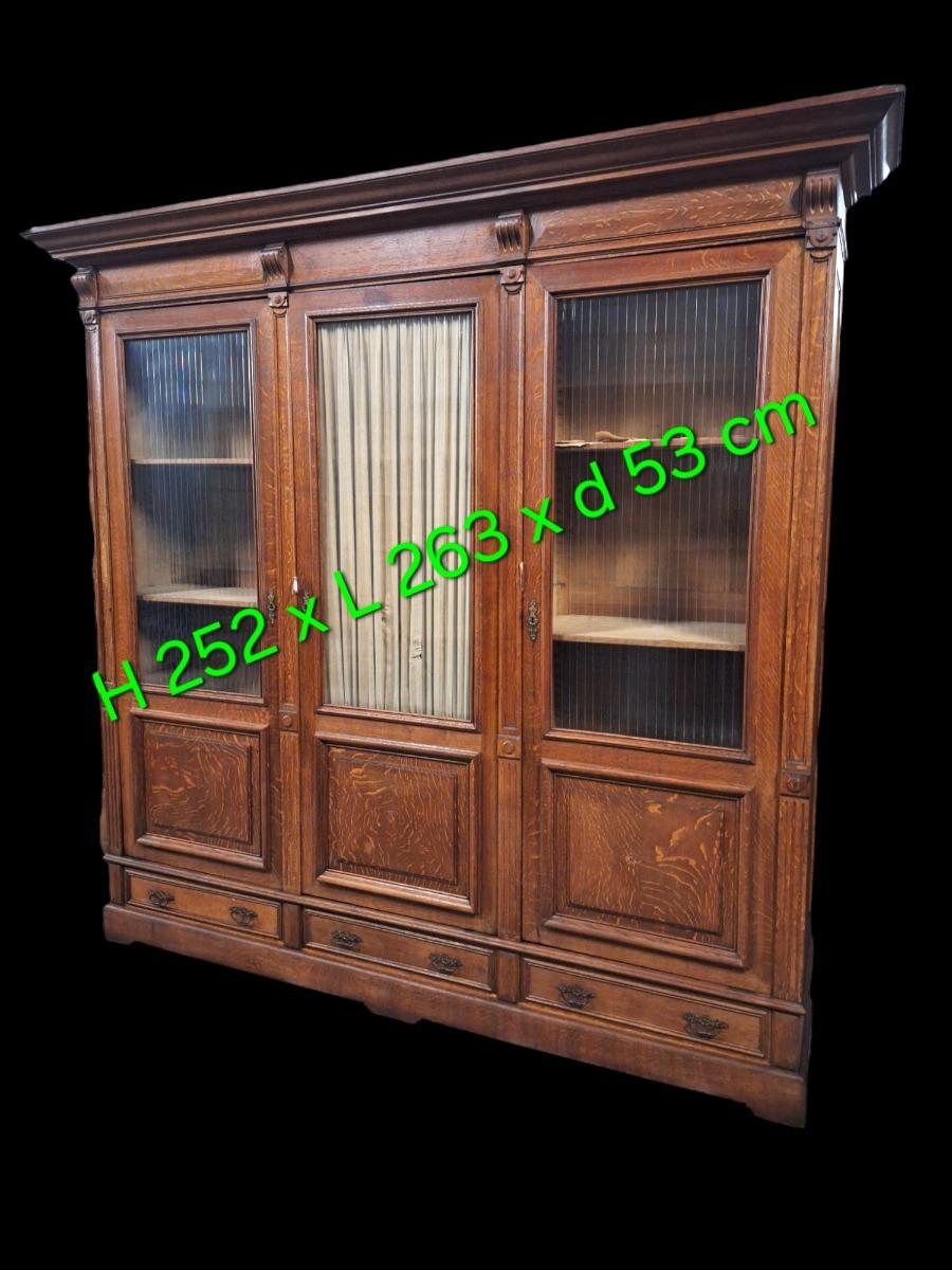 3-doors Oak bookcase.