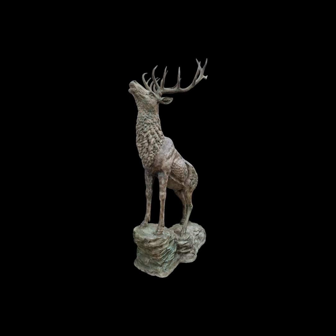 Bronze deer ideal to decorate a nice garden, gate entrance, fountain or pond. .