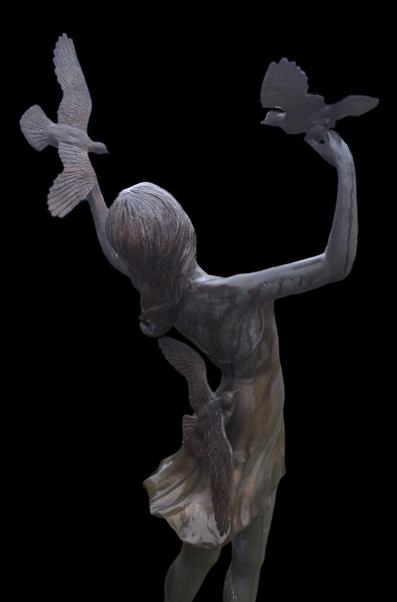 Dancing girl in bronze.