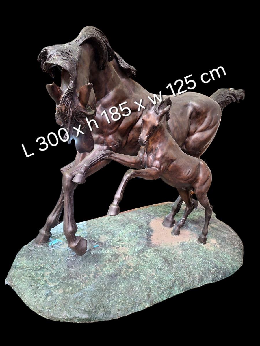 Decorative bronze garden sculpture horses