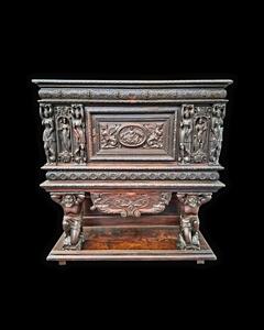 Italian cabinet 