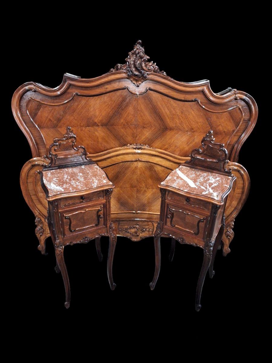 Louis XV style bedroomsuite in marquetry and walnut.
