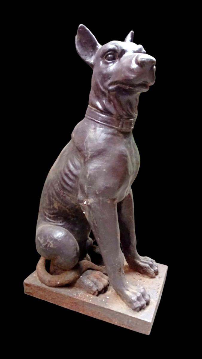 Pair of cast iron dogs