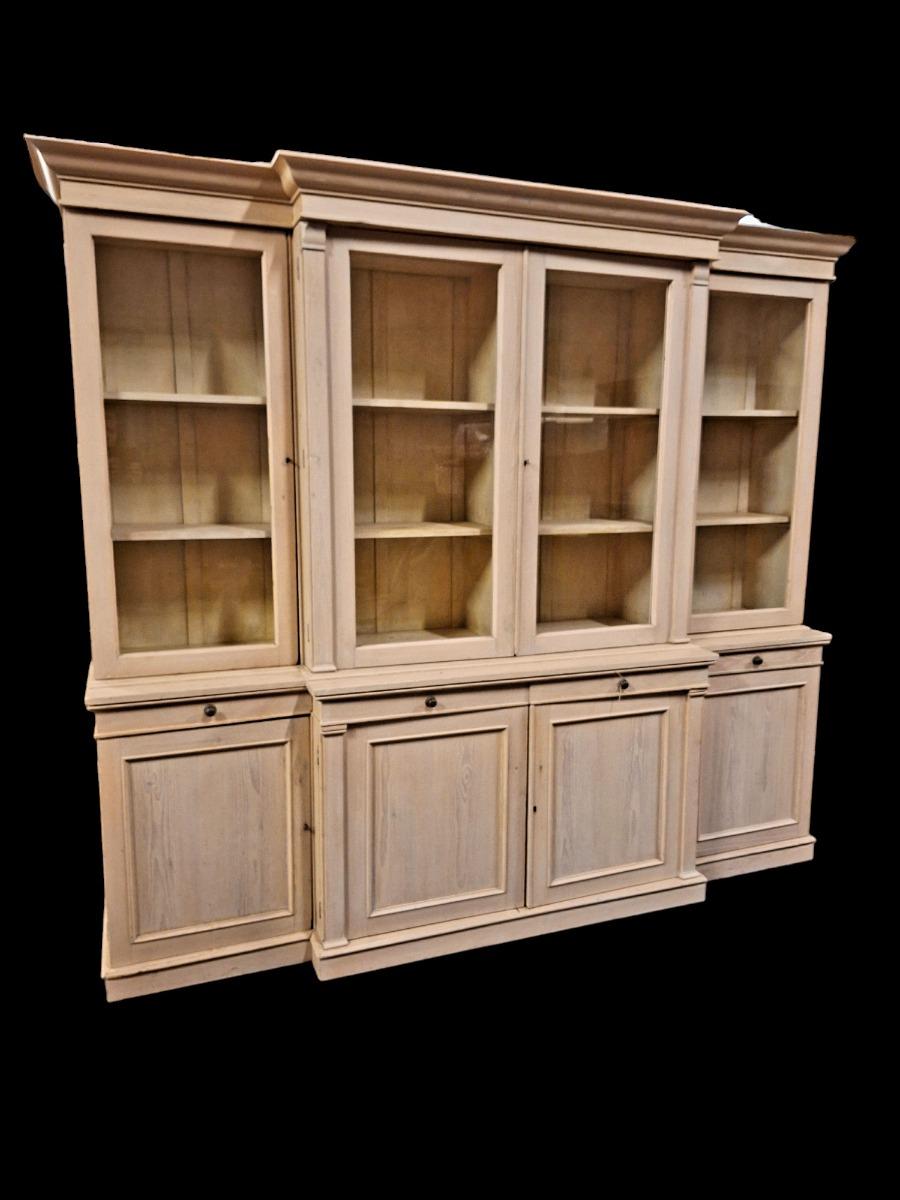 Pine cabinet