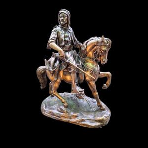 Very impressive and very detailed bronze Moorish cavalier. The fine details on this oriental horseman are from an exceptional quality. 