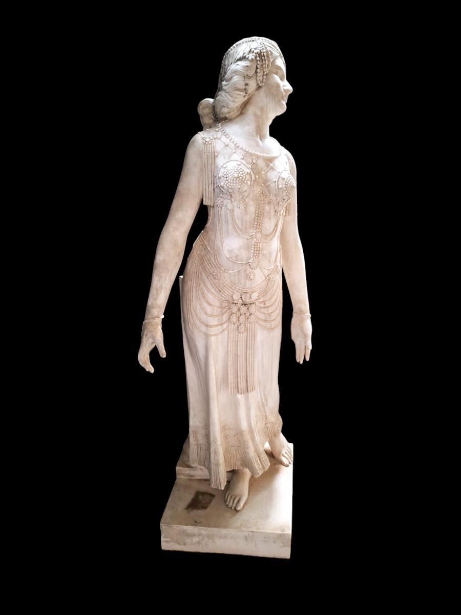 White marble statue in Art-deco style.